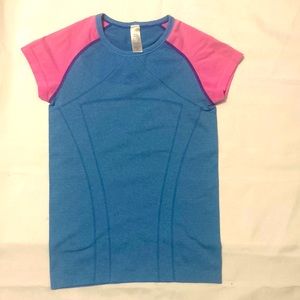 Ivivva Shirt. KSS12-9